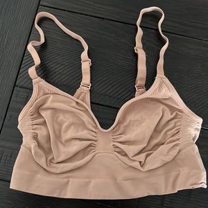 SKIMS SCULPTING BRALETTE NWOT 2X/3X